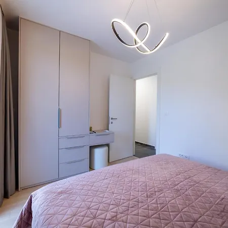 Luxury Riela Διαμέρισμα *