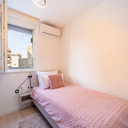 Апартаменти Luxury Riela